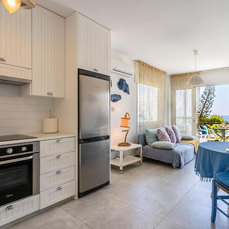Seawaves 1- Bedroom Apartment Near Meneou Beach Ларнака Екстериор снимка