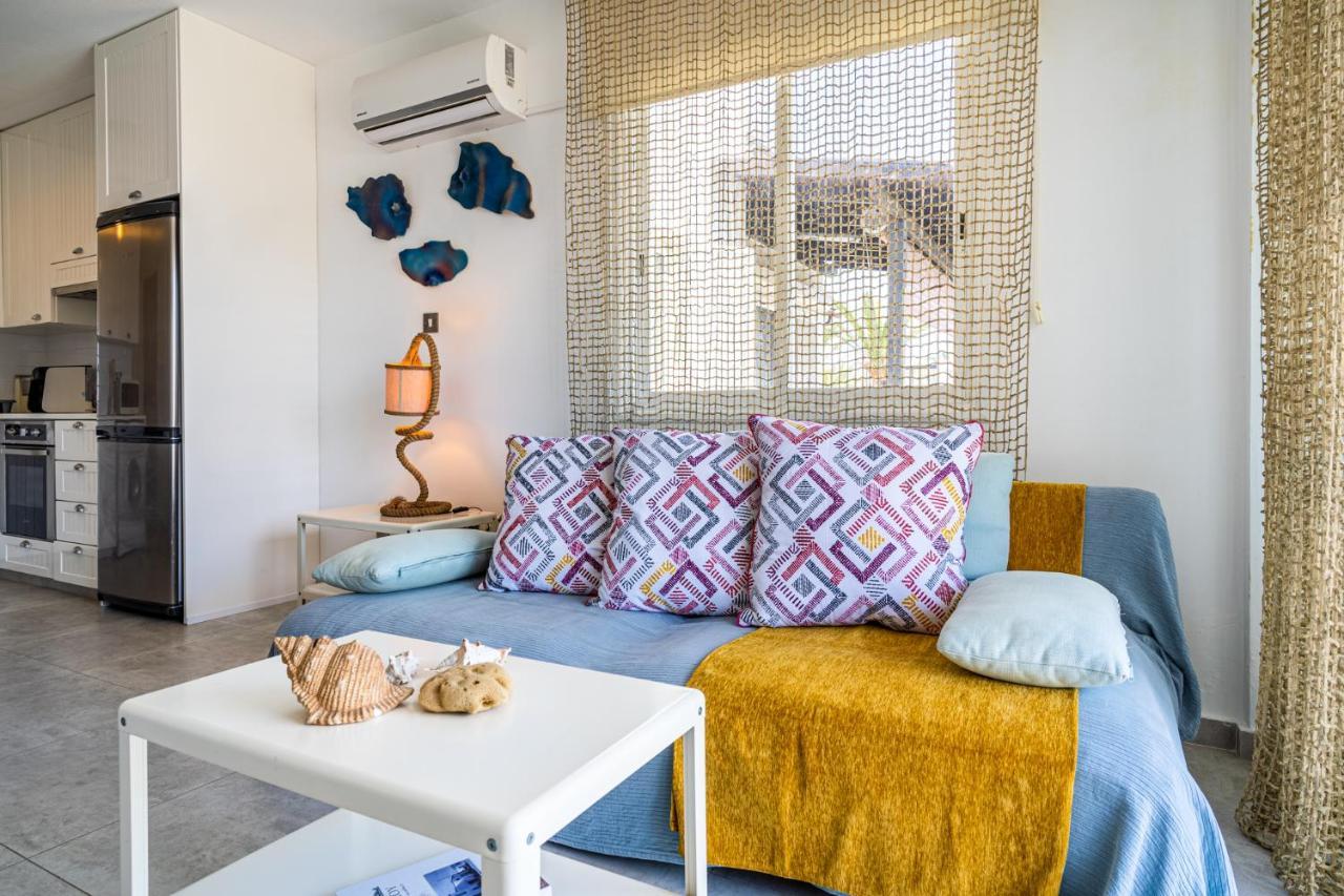 Seawaves 1- Bedroom Apartment Near Meneou Beach Ларнака Екстериор снимка