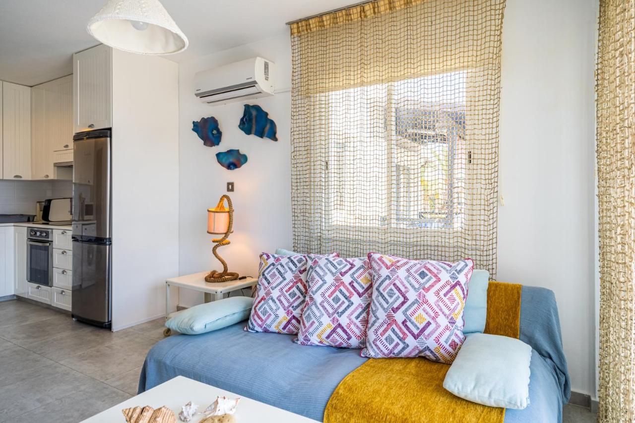 Seawaves 1- Bedroom Apartment Near Meneou Beach Ларнака Екстериор снимка